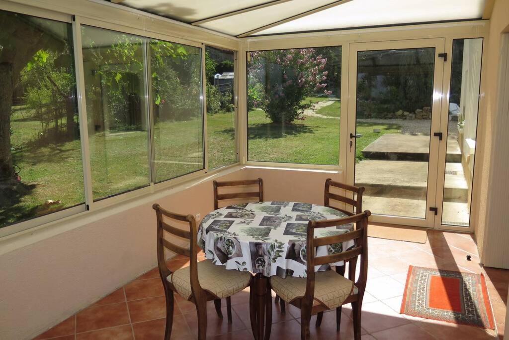 Les Petits Self Contained 2 Bedroom Apartment Molieres (Dordogne) Dış mekan fotoğraf