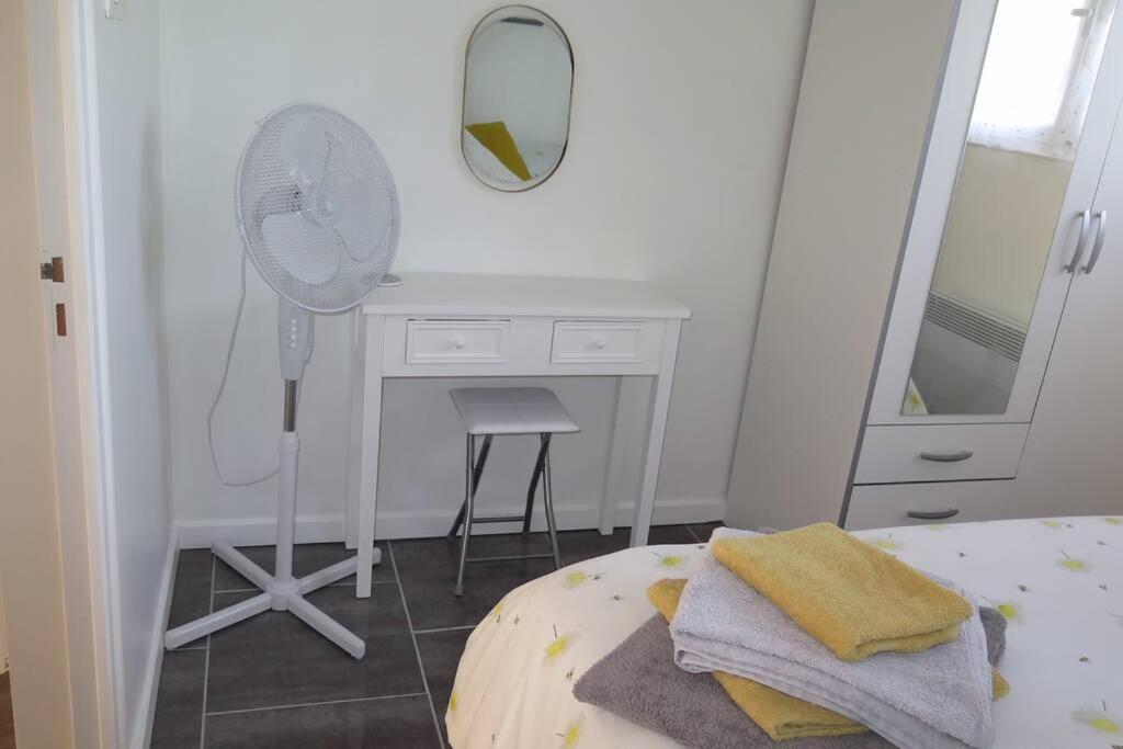 Les Petits Self Contained 2 Bedroom Apartment Molieres (Dordogne) Dış mekan fotoğraf