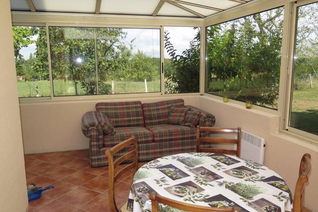 Les Petits Self Contained 2 Bedroom Apartment Molieres (Dordogne) Dış mekan fotoğraf